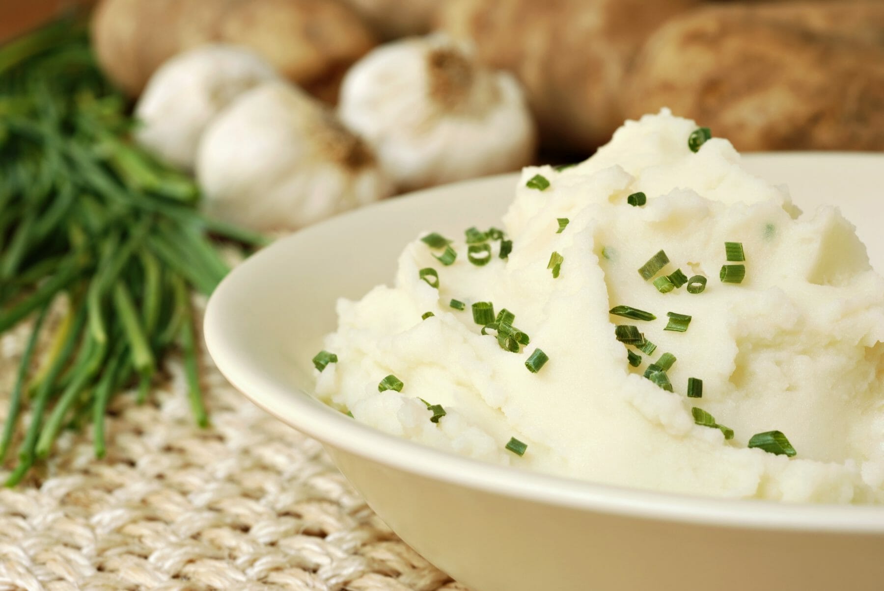 Sour Cream and Chive Mashed Potato - Tanya's Kitchen